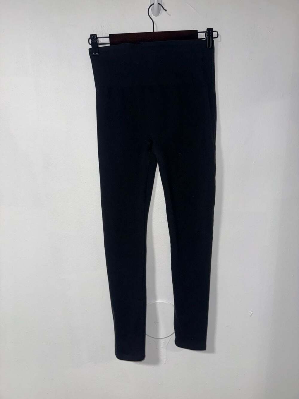 Spanx Black Shaping Leggings Size M